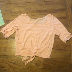 Crop tops size small